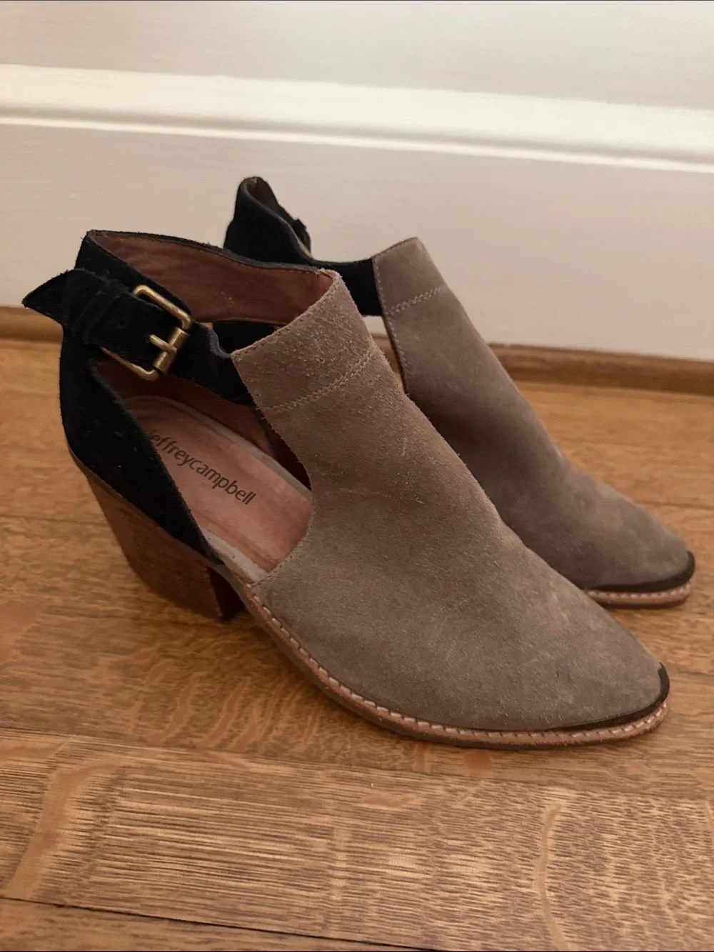 Jeffrey Campbell Bootie